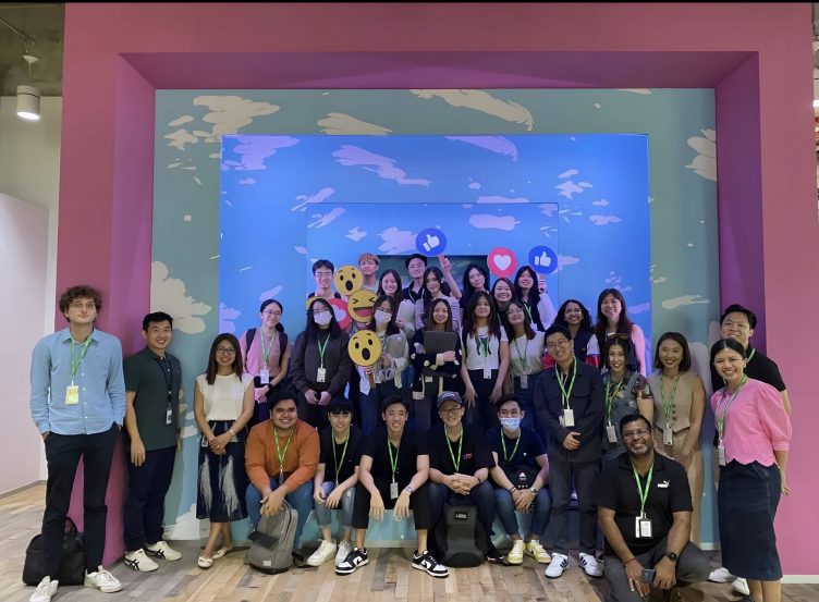 Group picture with a bunch of people from Uptale and Singapore Polytechnic